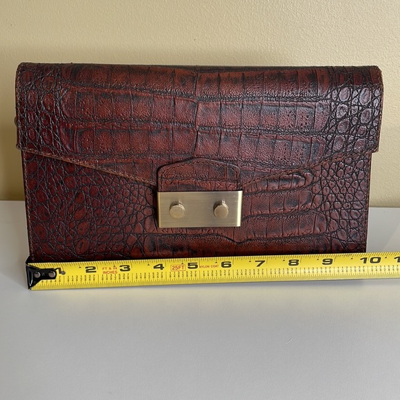 Croc Embossed Leather Shoulder Bag - Picture 16 of 16